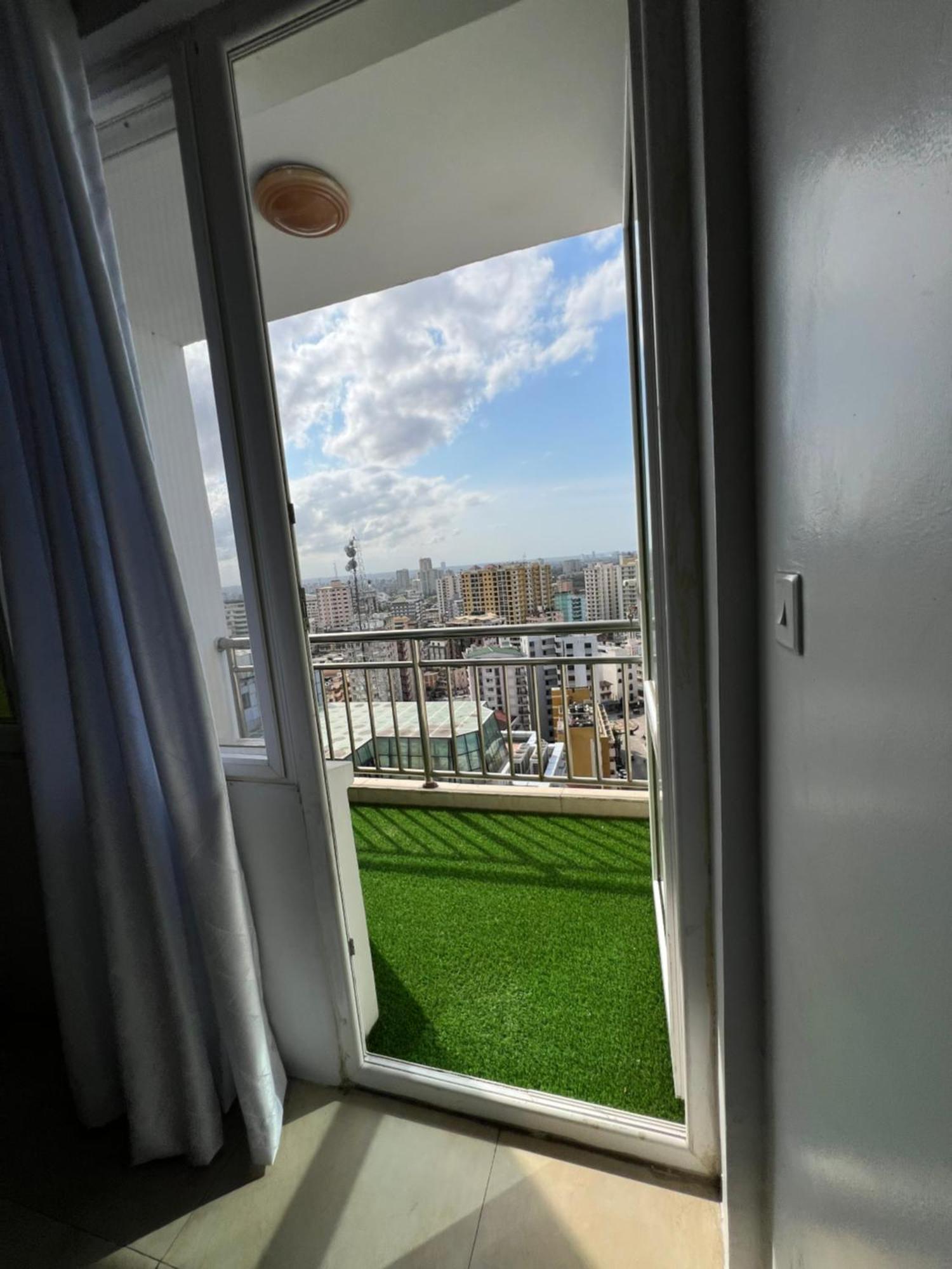 4Bedroom Penthouse Retreat In Central Business District With City Views Dar es Salaam Extérieur photo